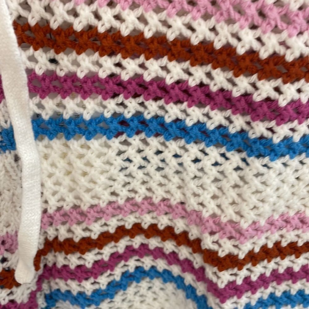 NWT L*Space woman’s white crochet red pink and blue shorts - Picture 3 of 12